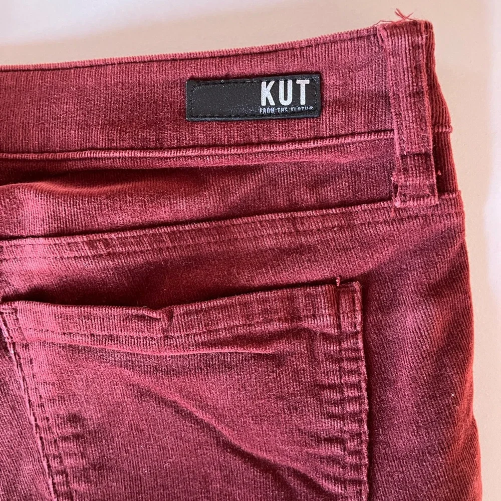 Women’s Kut from the Kloth Karen Corduroy Baby Bootcut pants Burgundy Wine 8